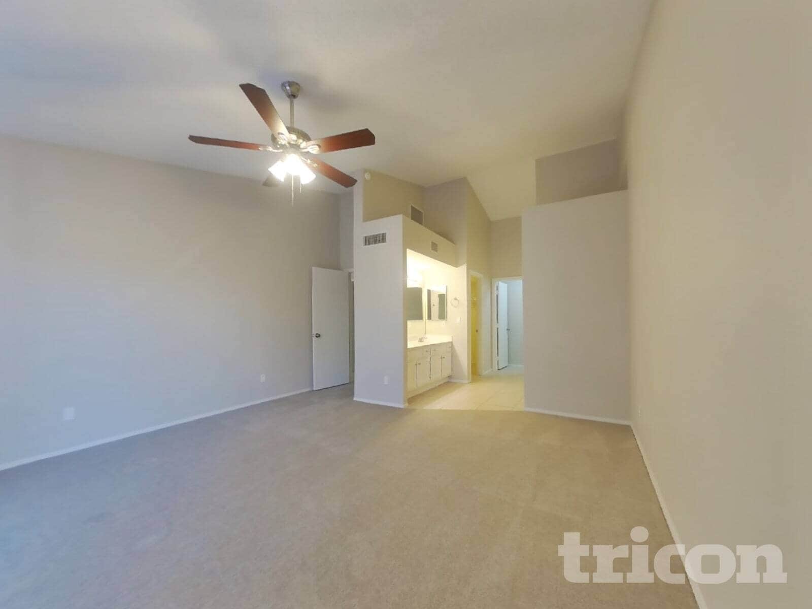 Building Photo - 7631 W Cheryl Dr