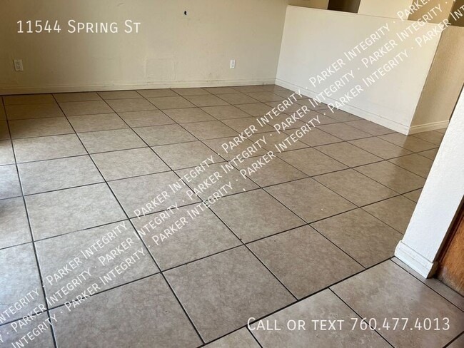 Building Photo - 11544 Spring St