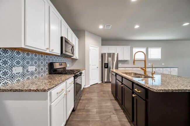 Building Photo - 22614 Petrizzi Ln