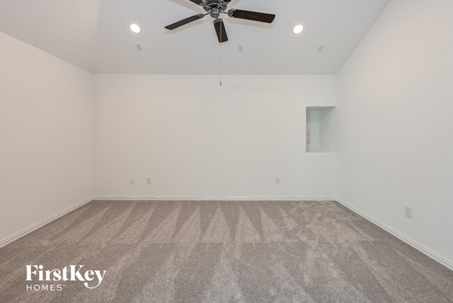 Building Photo - 9611 Pleasant Way