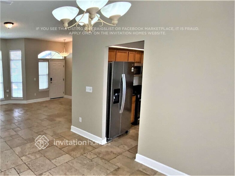 Building Photo - 12775 Dunns View Dr