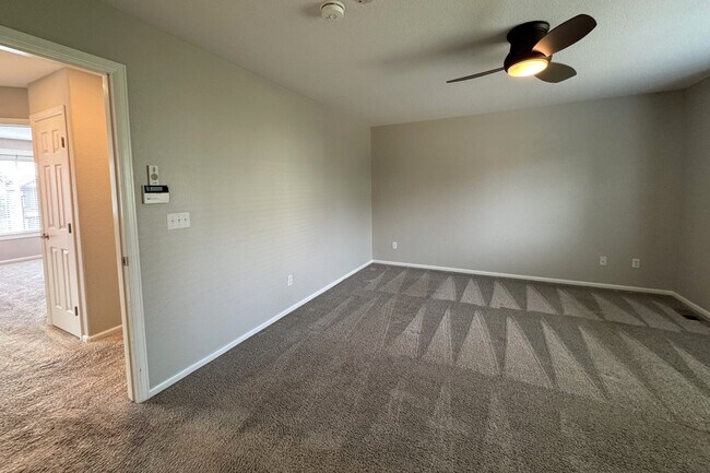 Building Photo - 2390 Broadleaf Loop