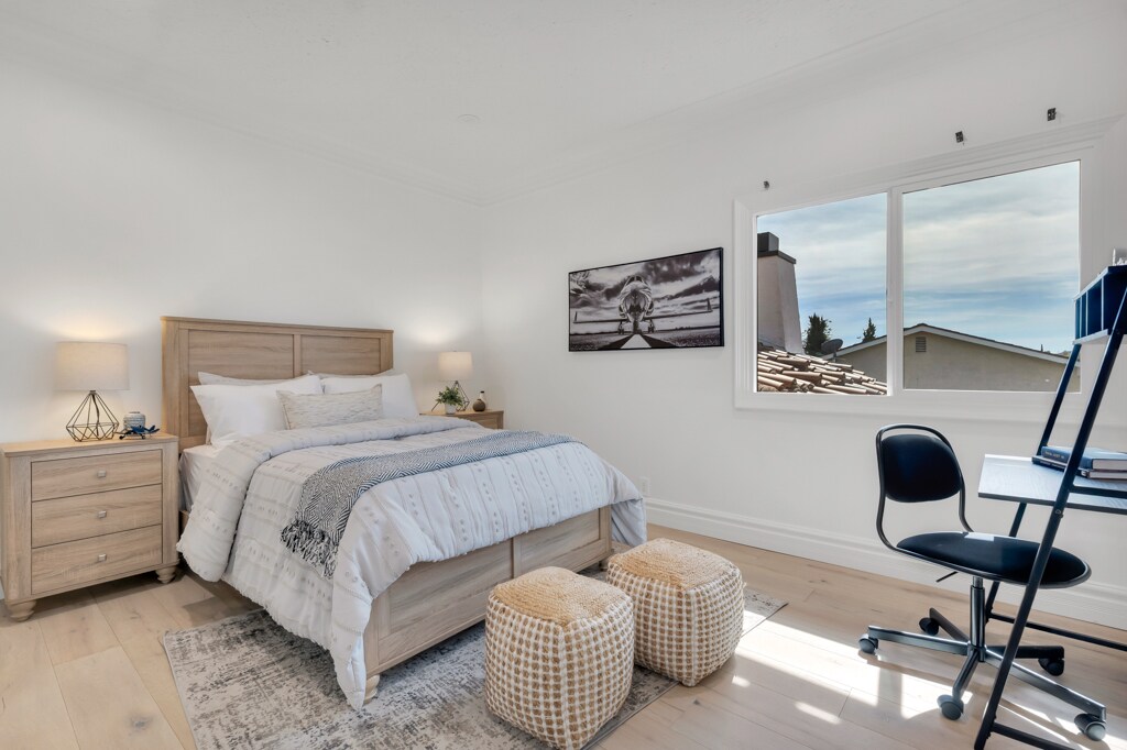 Building Photo - 5952 Woodland View Dr