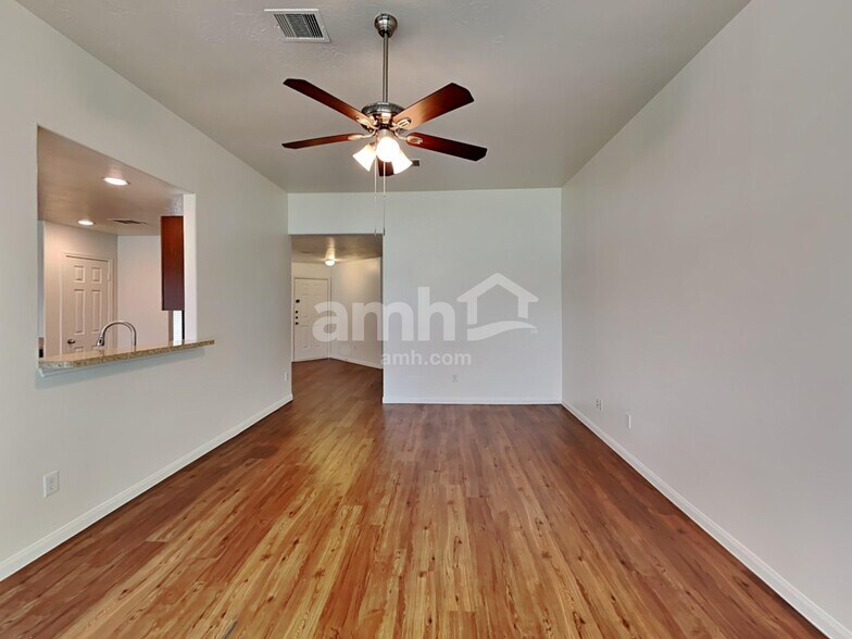 Building Photo - 26 Mira Loma Dr