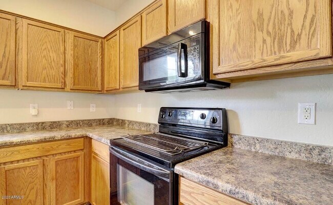 Building Photo - 2347 W Dusty Wren Dr