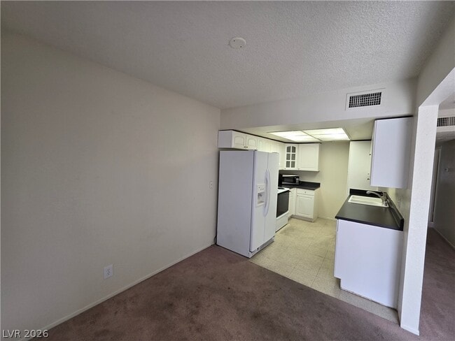 Building Photo - 241 Misty Isle Ln