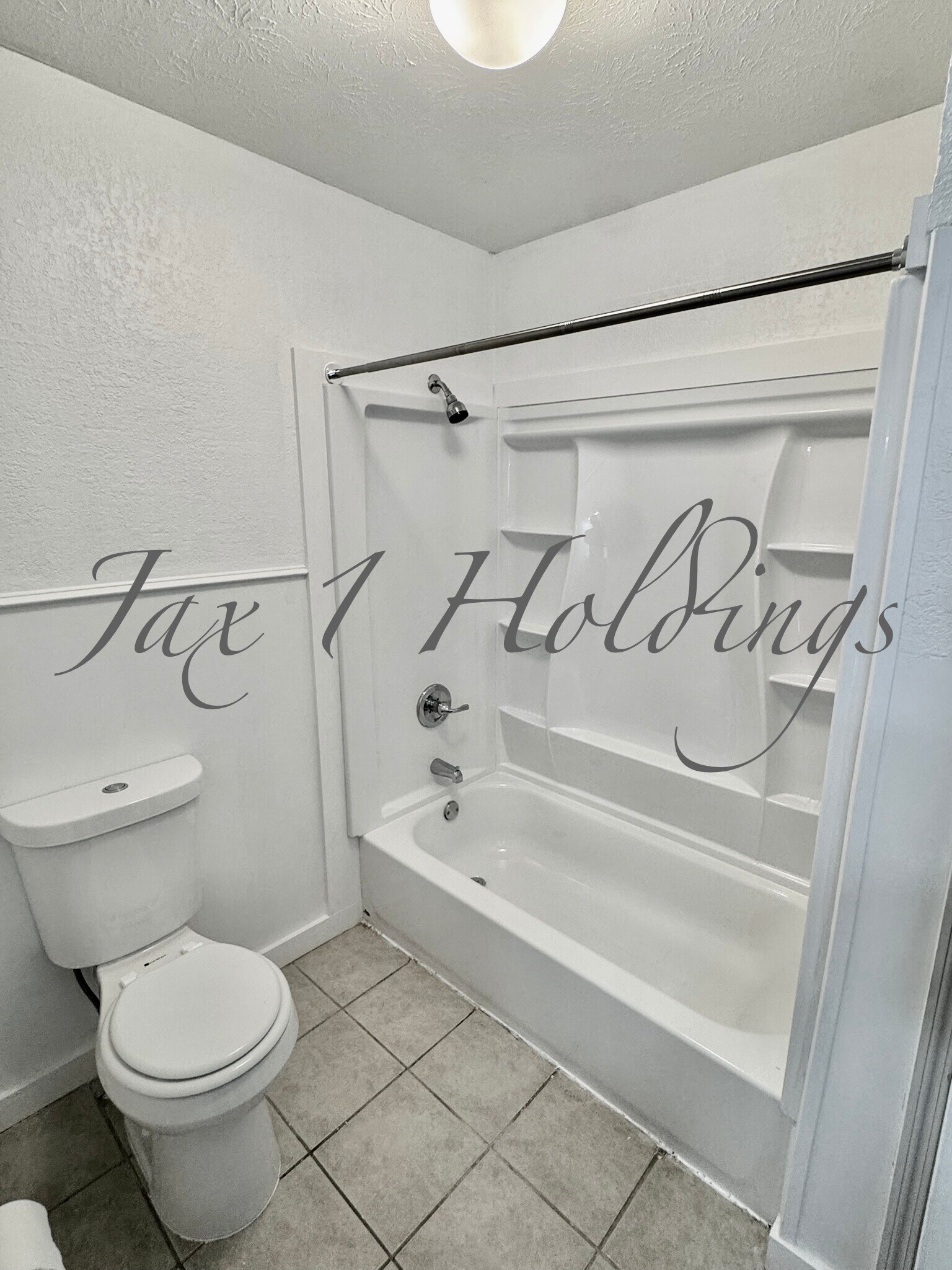 Bathroom - 5674 Akra Ave