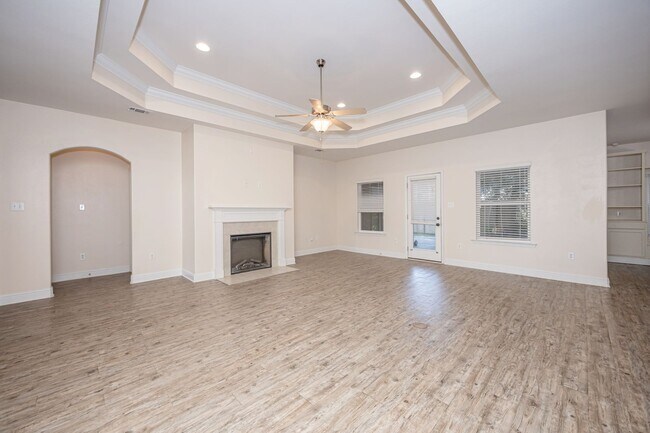 Building Photo - 1013 Silverbell Cv