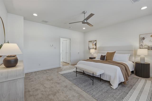 Building Photo - 5734 Oram St