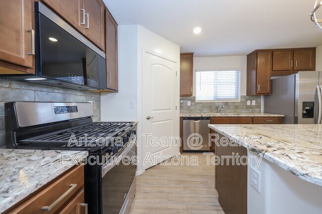 Building Photo - 4639 S Brandywine Dr