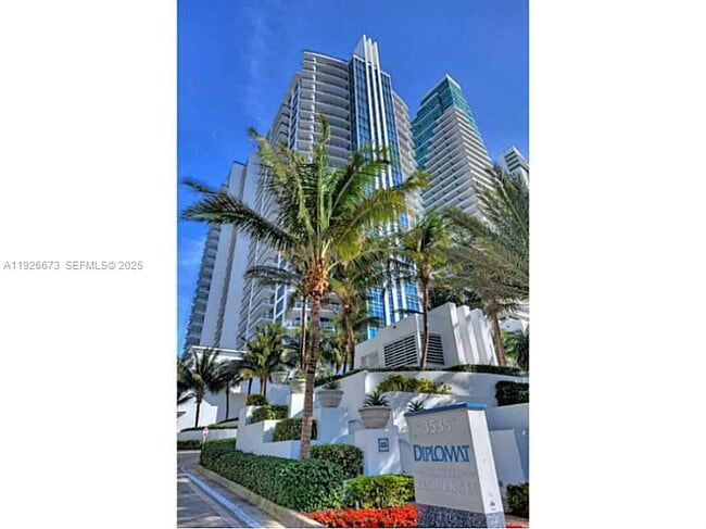 Building Photo - 3535 S Ocean Dr