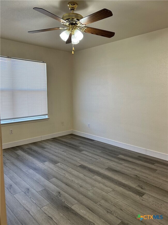 Building Photo - 2203 Tracey Ann Ln