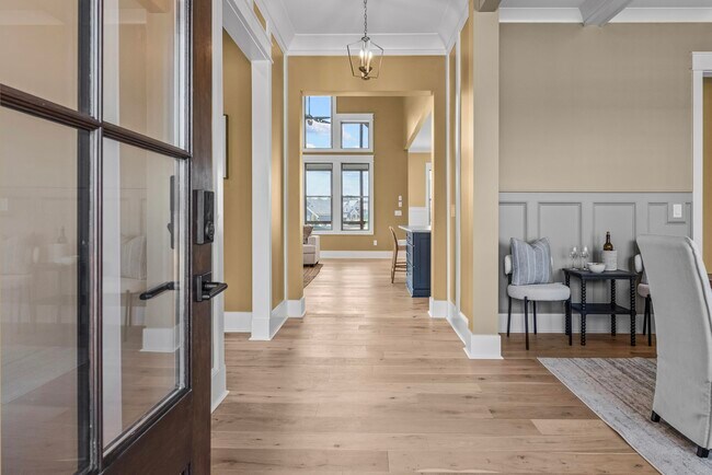 Building Photo - 1201 Askew Trl