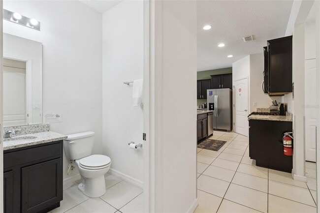 Building Photo - 5289 Oakbourne Ave