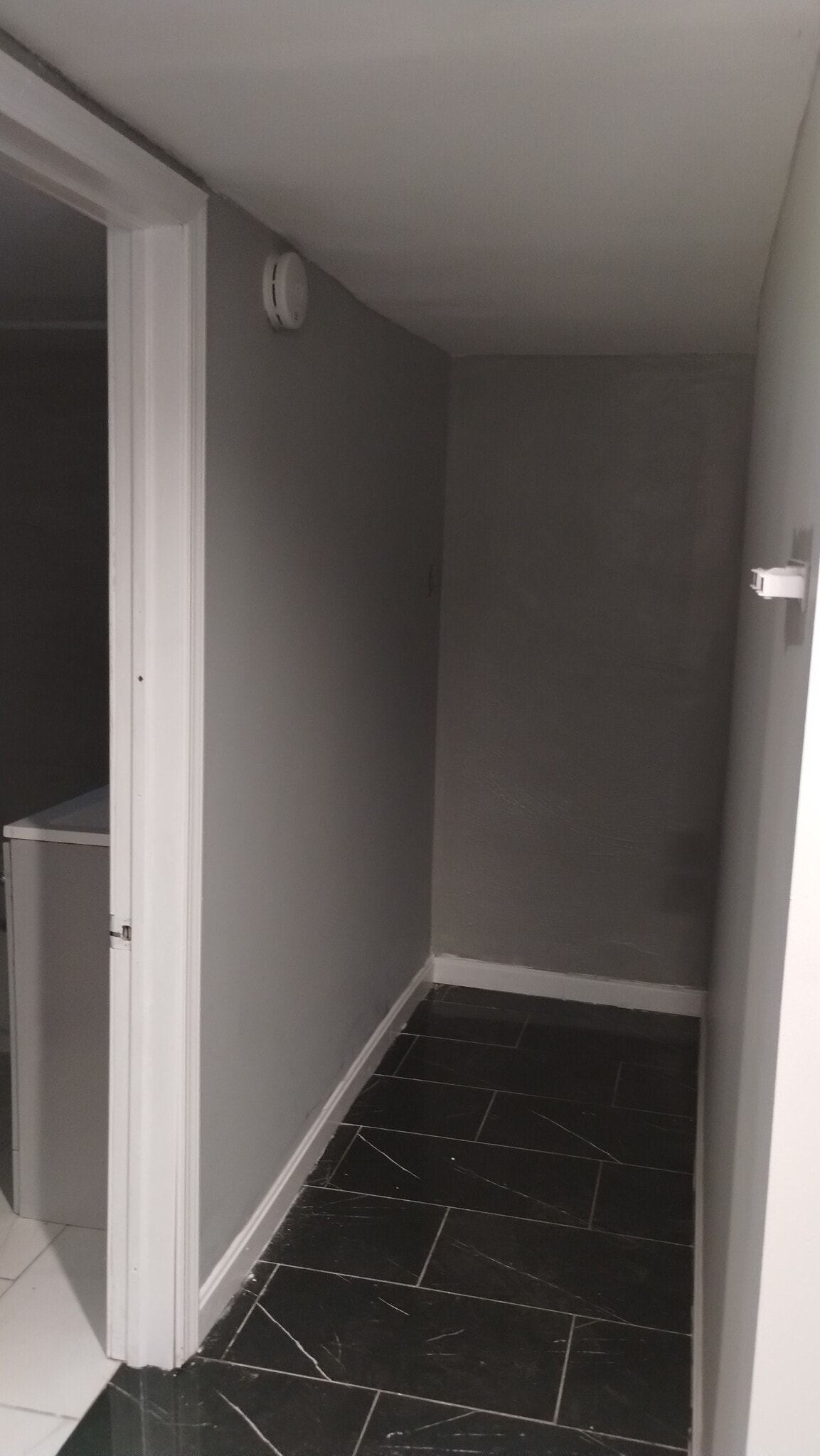 Building Photo - 3107 Evergreen Ave