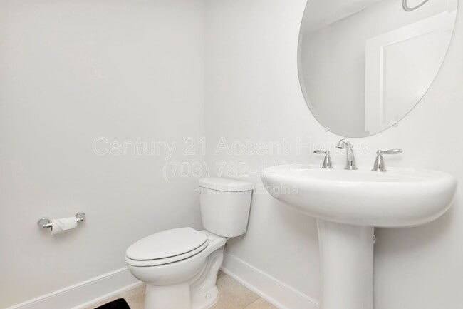 Building Photo - 402 Stabler Ln