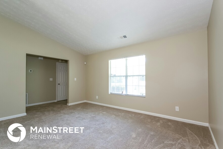 Building Photo - 6661 Rebecca Lou Ln