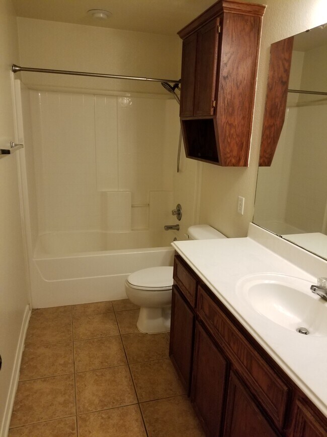 Building Photo - 3107 Lavender Ln