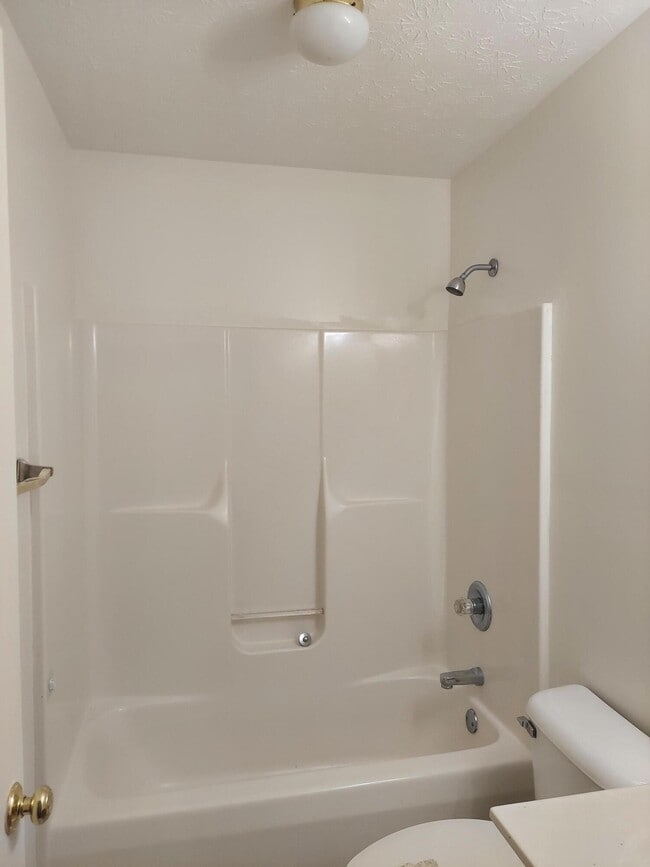 Building Photo - 1552 Lindy Ln