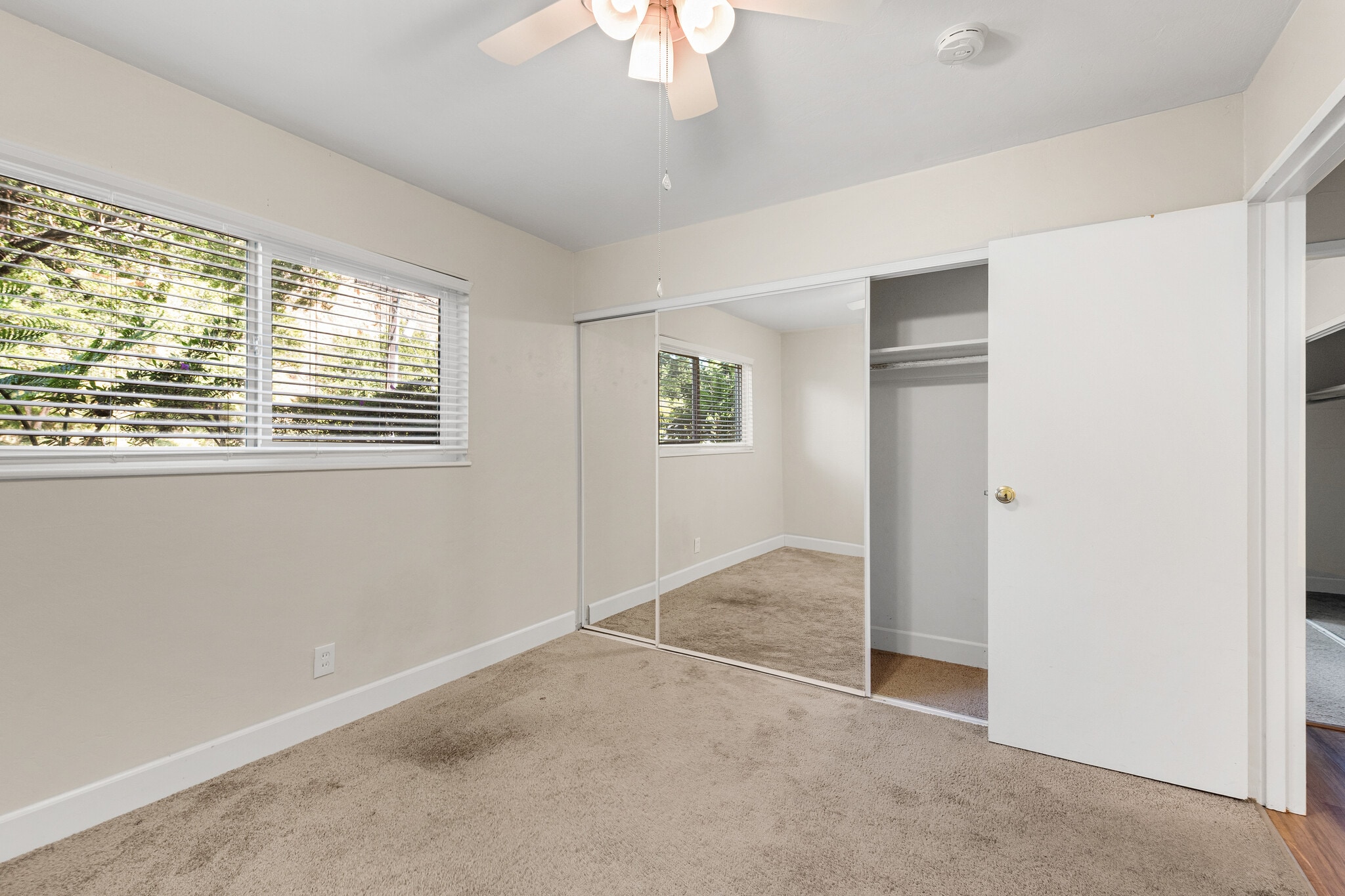 Building Photo - 2555 Sir Francis Drake Blvd