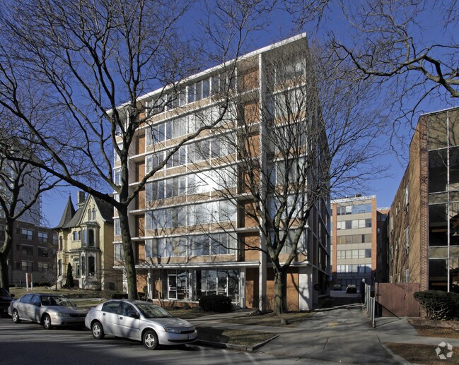 The Fenwick 1409 N Prospect Ave Milwaukee WI 53202 Apartment Finder