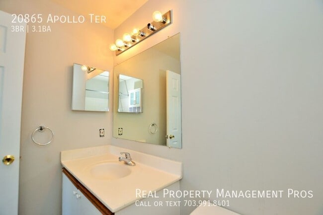 Building Photo - 20865 Apollo Terrace