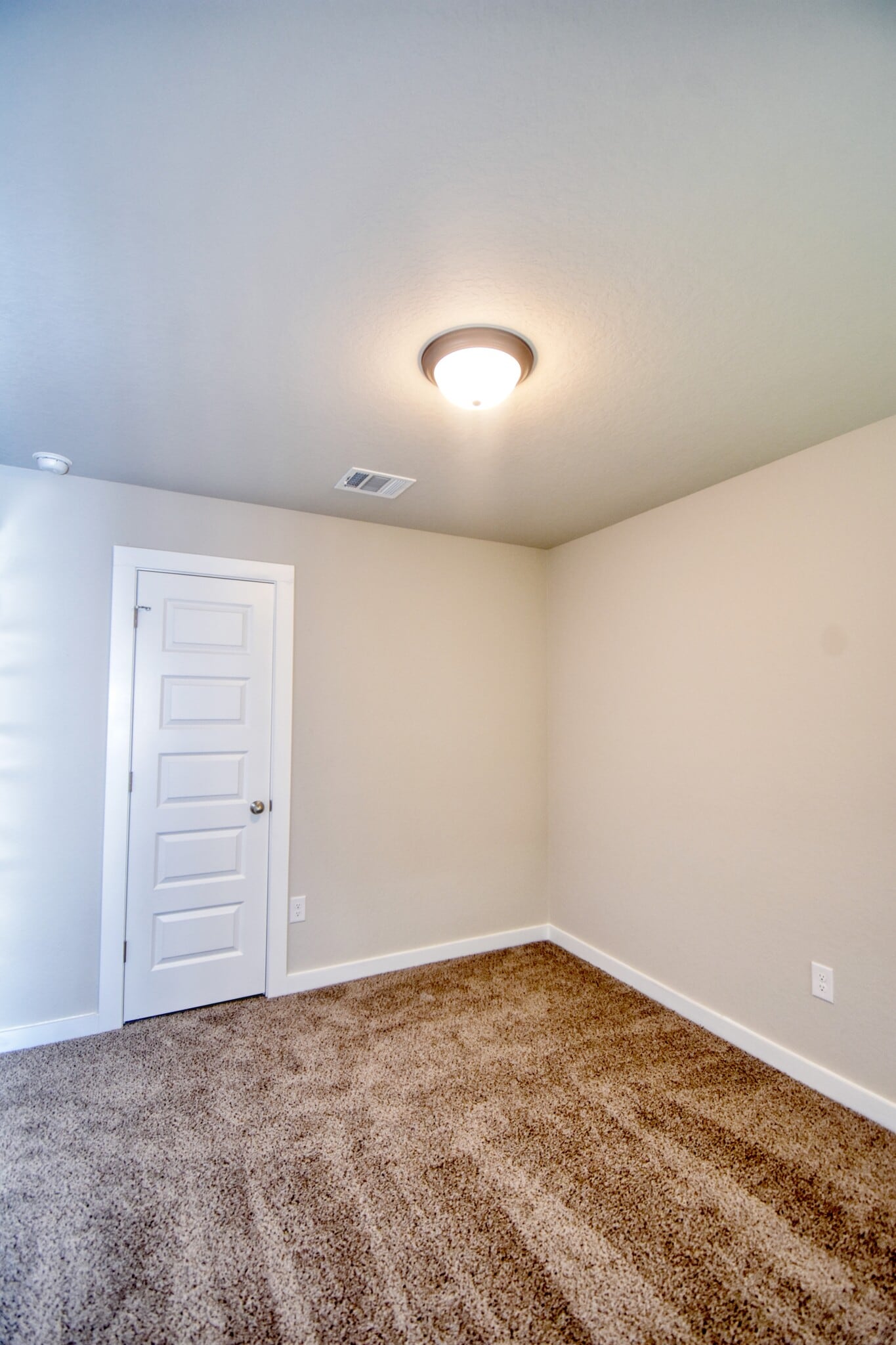 Building Photo - 8322 Via Verona