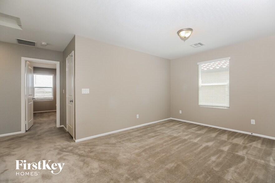 Building Photo - 9450 Yorkshire Coast Ave