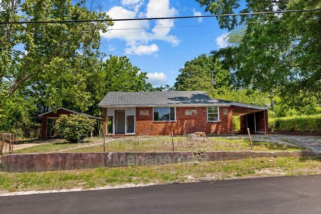 Building Photo - 108 E Ann Dr SW
