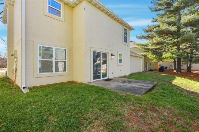 Building Photo - 421 S Village Cir