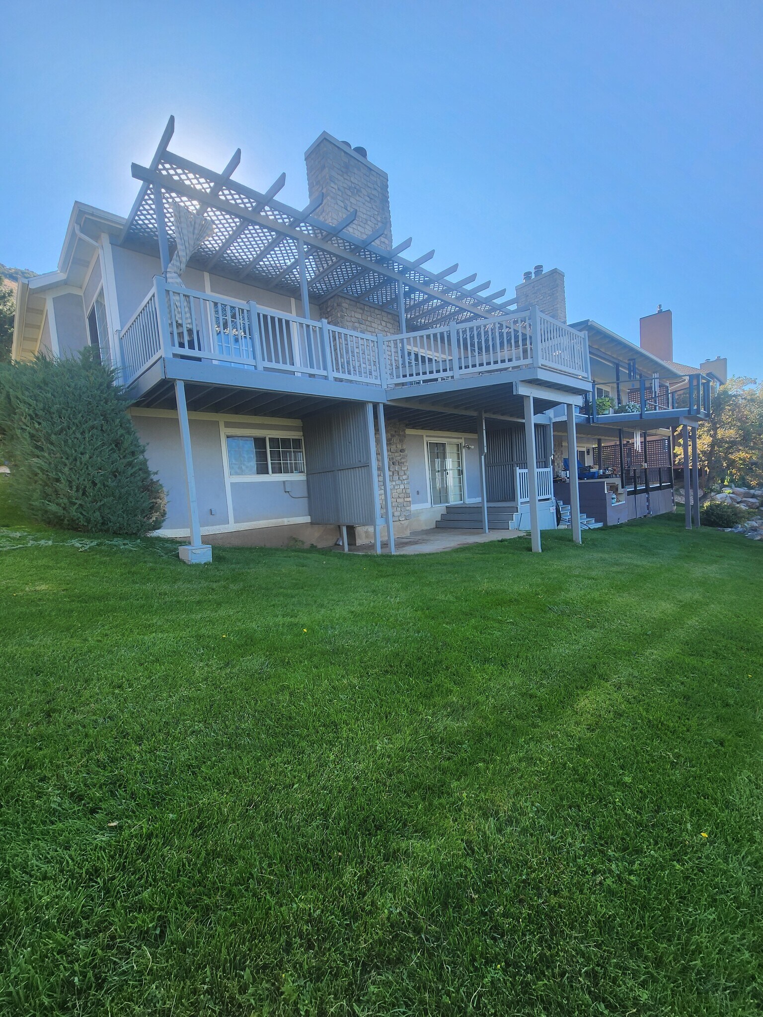 Building Photo - 5057 Ridgedale Dr