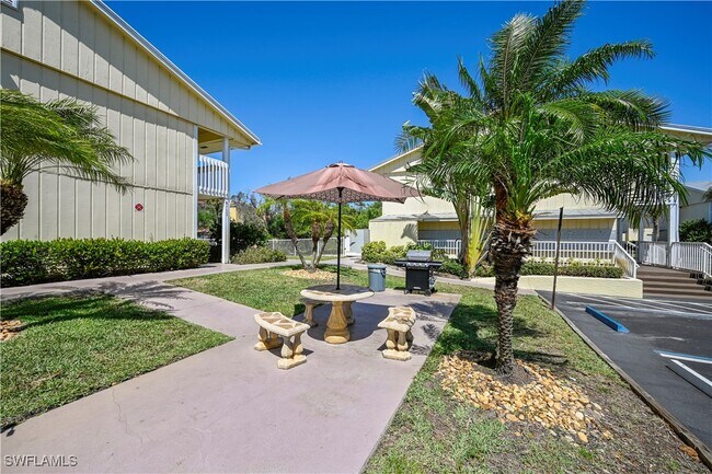 Building Photo - 4607 Bayshore Dr