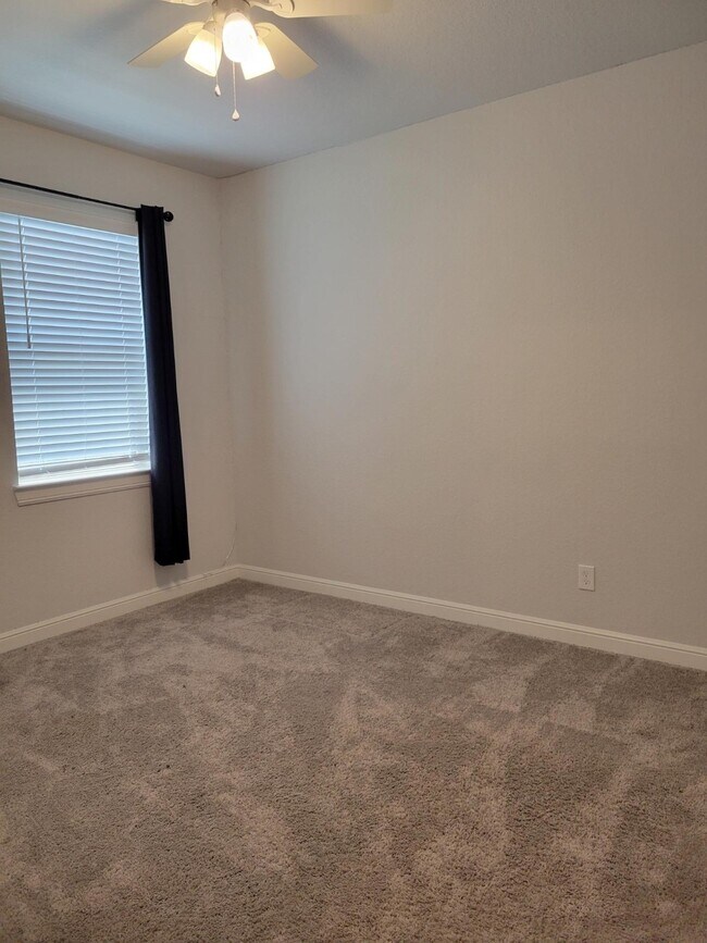 Building Photo - 10342 Aldrin Dr