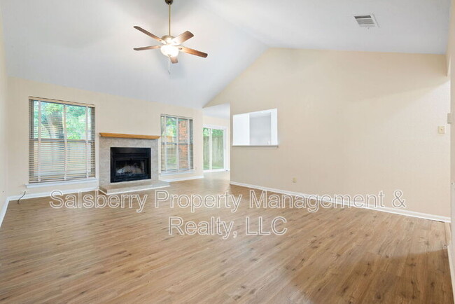 Building Photo - 255 Barclay Ave