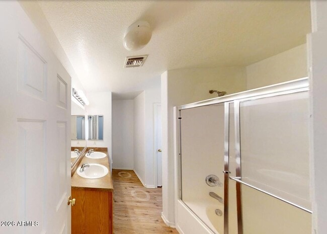 Building Photo - 3643 E Constitution Dr