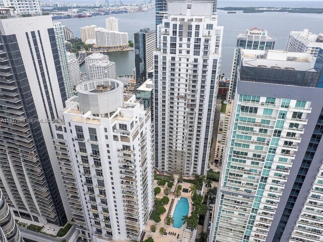 Building Photo - 1050 Brickell Ave