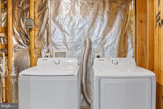 Building Photo - 8329 Autumn Crest Ln