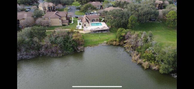 Building Photo - 420 Forestway Cir