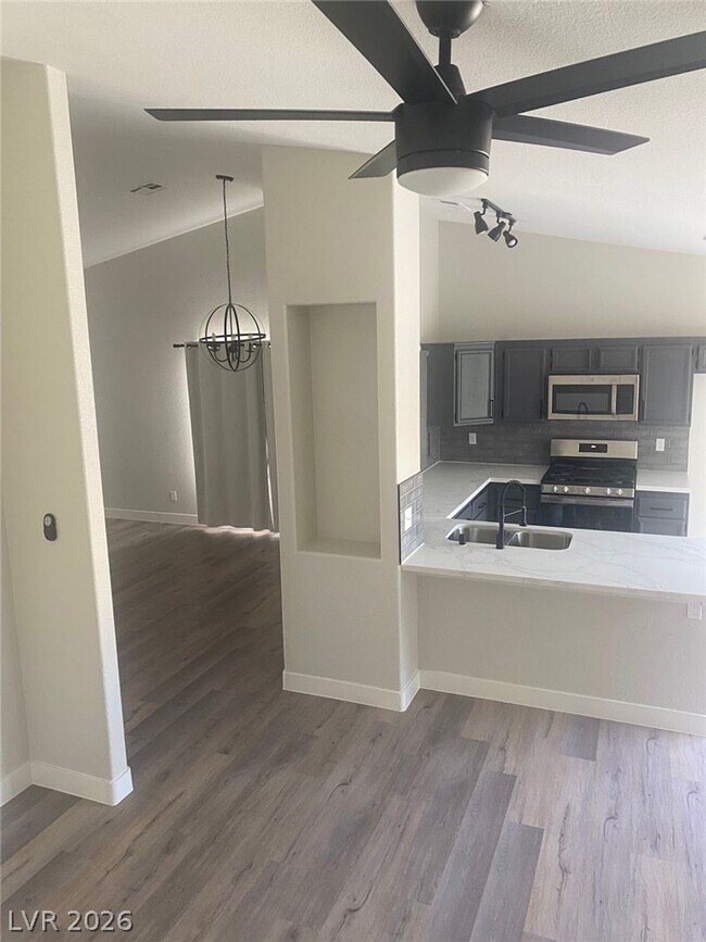 Building Photo - 3909 Drifting Pelican Ct