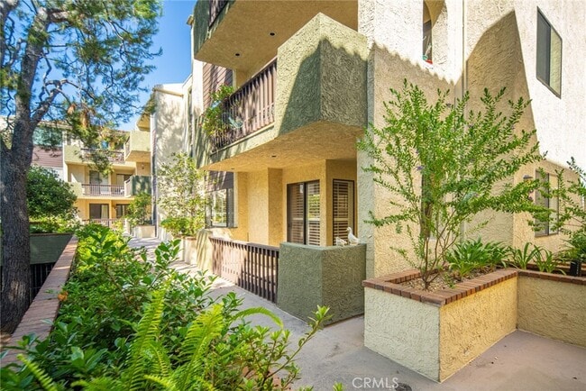 Building Photo - 497 E California Blvd