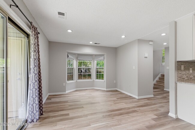 Building Photo - 5 Whistler Dr