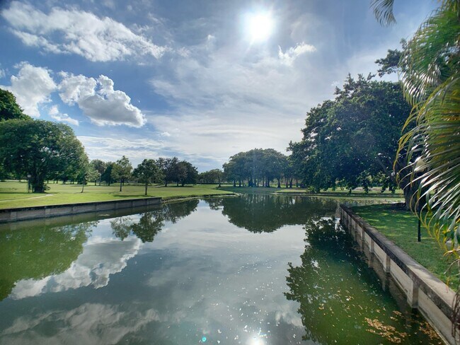 Building Photo - 8370 Sands Point Blvd