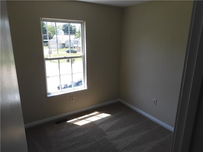 Building Photo - 7222 Isaac Ln
