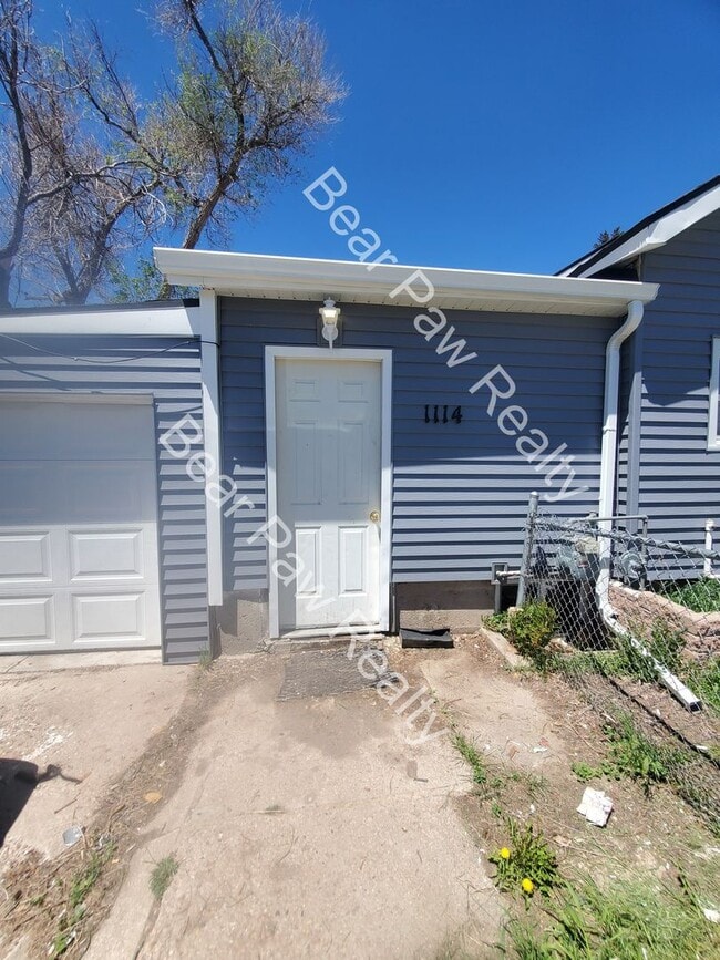 Building Photo - 1114/18 Converse Ave
