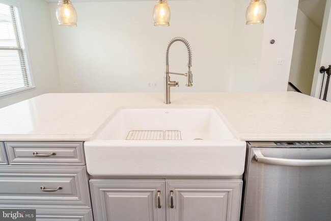 Building Photo - 23503 Adagio Terrace