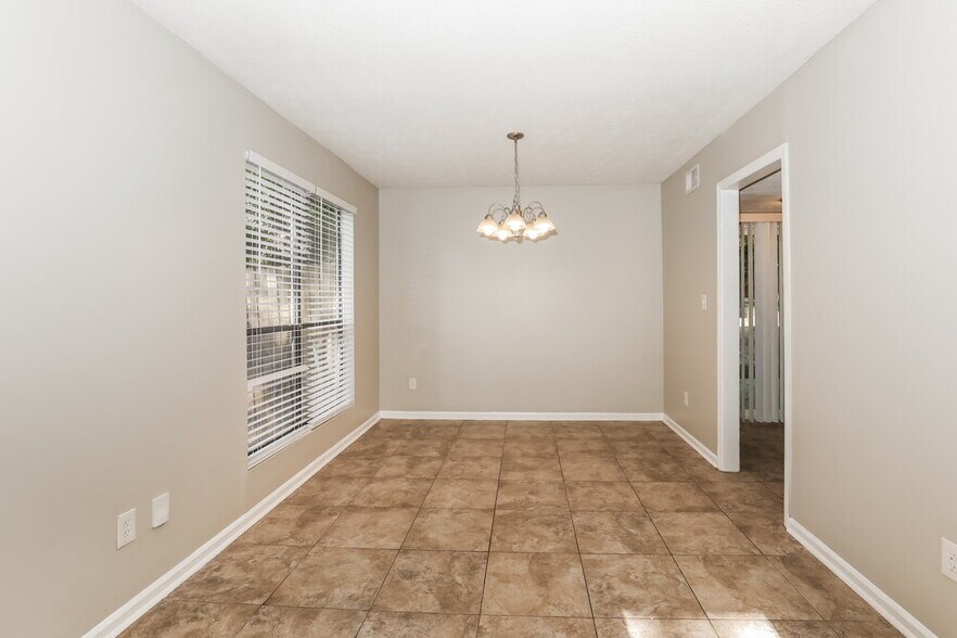 Building Photo - 8754 Edenton Way