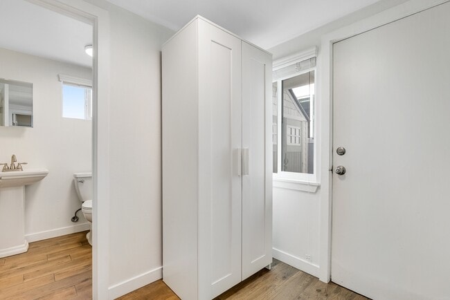 Building Photo - 631 Indiana Ave