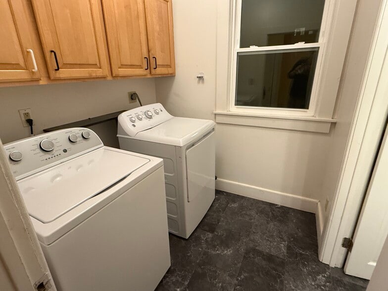 Laundry Room - 274 Prospect St