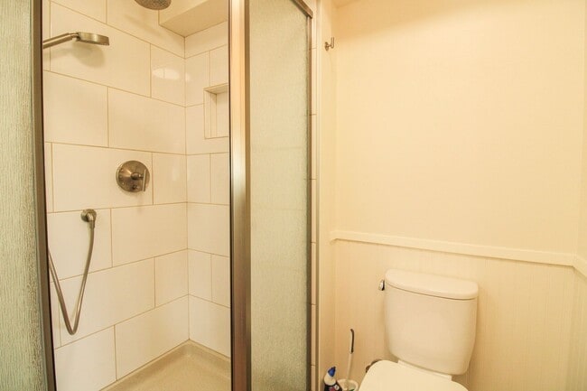 Building Photo - 2067-2071 Story St