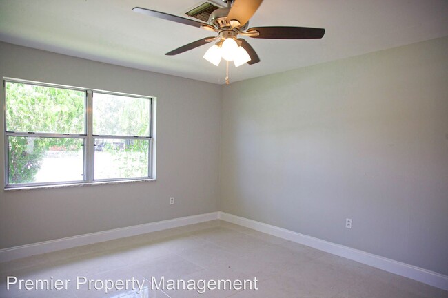 Building Photo - 2 br, 1 bath House - 1097 San Remo Avenue